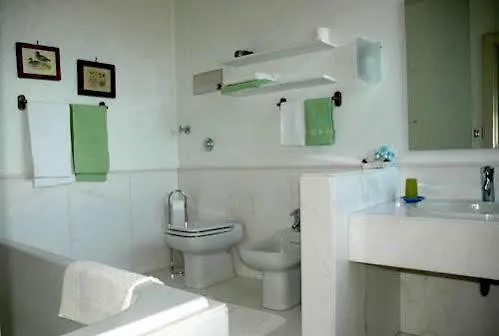 Maria Bed & Breakfast 3*