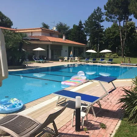 Maria Alojamento de Acomodação e Pequeno-almoço Montesilvano Marina