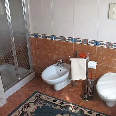 Maria Bed & Breakfast 3*