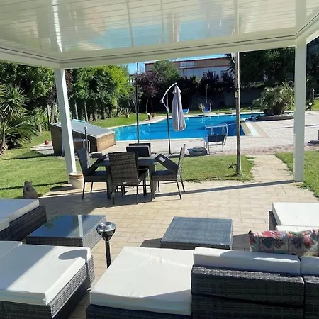 Maria Bed & Breakfast 3*